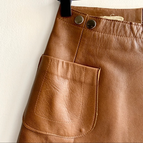 ✨SOLD✨ Amazing 1960s Vintage Caramel Leather Mini - Picture 9 of 9